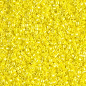 Delica Beads von Miyuki DB0160 opaque yellow AB 5g