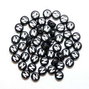 Perles lettre N plastique noir 7×4 mm