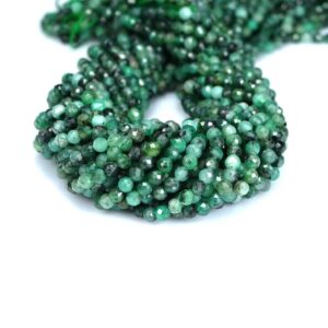 A-grade emerald faceted plain round ca. 2-4mm, 1 strand