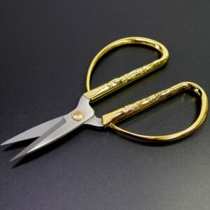 Scissors with phoenix dragon on a golden handle 13x7cm