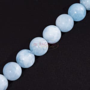 Aigue-marine boule bleu clair environ 2-12mm, 1 rang