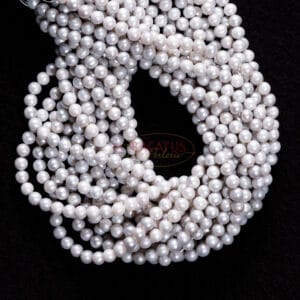 Freshwater pearls plain round shiny silver approx. 6 mm, 1 strand