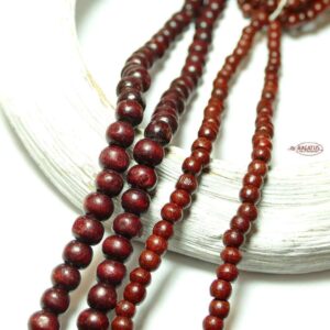 Wooden rondelle red mala 4 – 8 mm, 1 strand