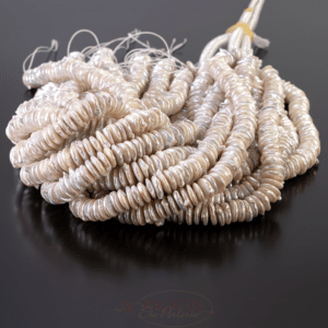 Freshwater pearl lentils cream white approx. 10-11mm, 1 strand
