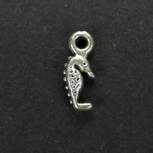 Metallanhänger Seepferdchen 13×5 mm, 10 Stück