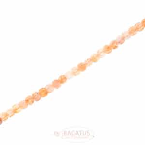 Sunstone cube faceted beige approx. 2.5mm, 1 strand