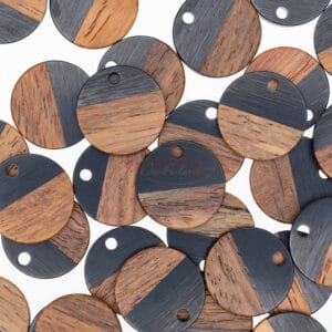 Wood & resin pendant disc black 15 x 3 mm